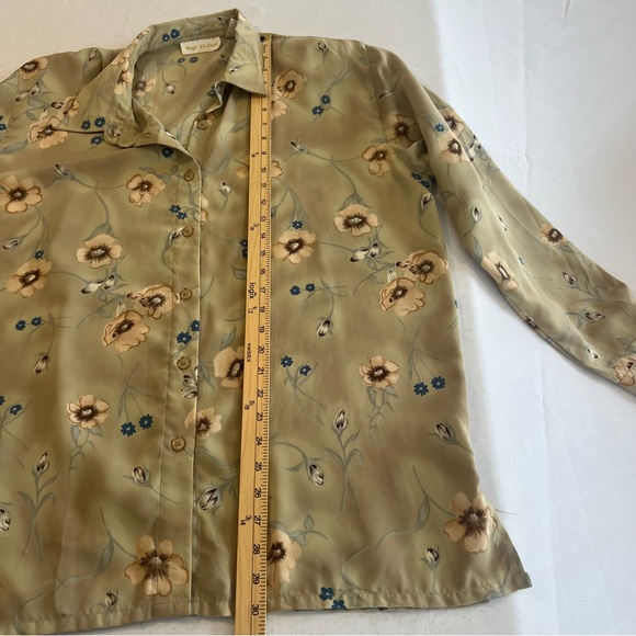 Naji Ahdoot Women Top Light Olive Floral Button-Up Blouse Long Sleeve Size XL - Picture 10 of 14